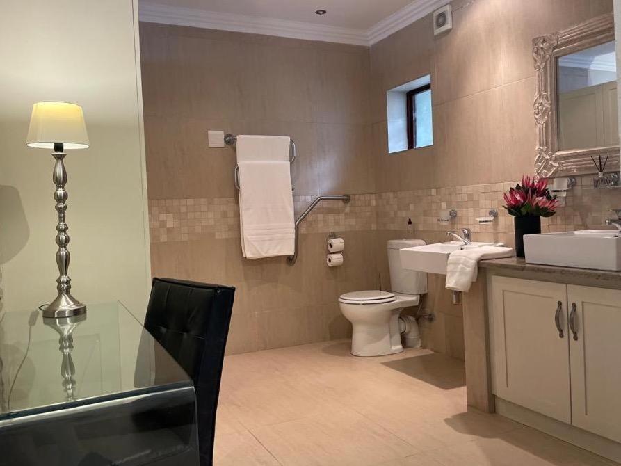 Calais Guest House Franschhoek Room photo