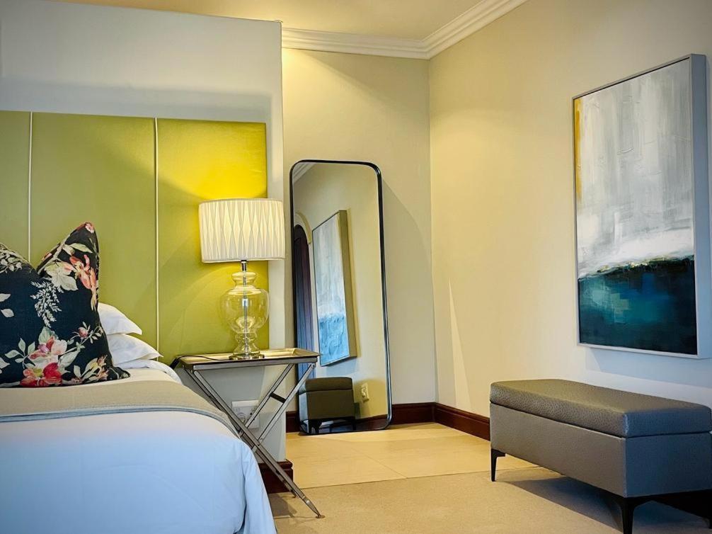 Calais Guest House Franschhoek Room photo